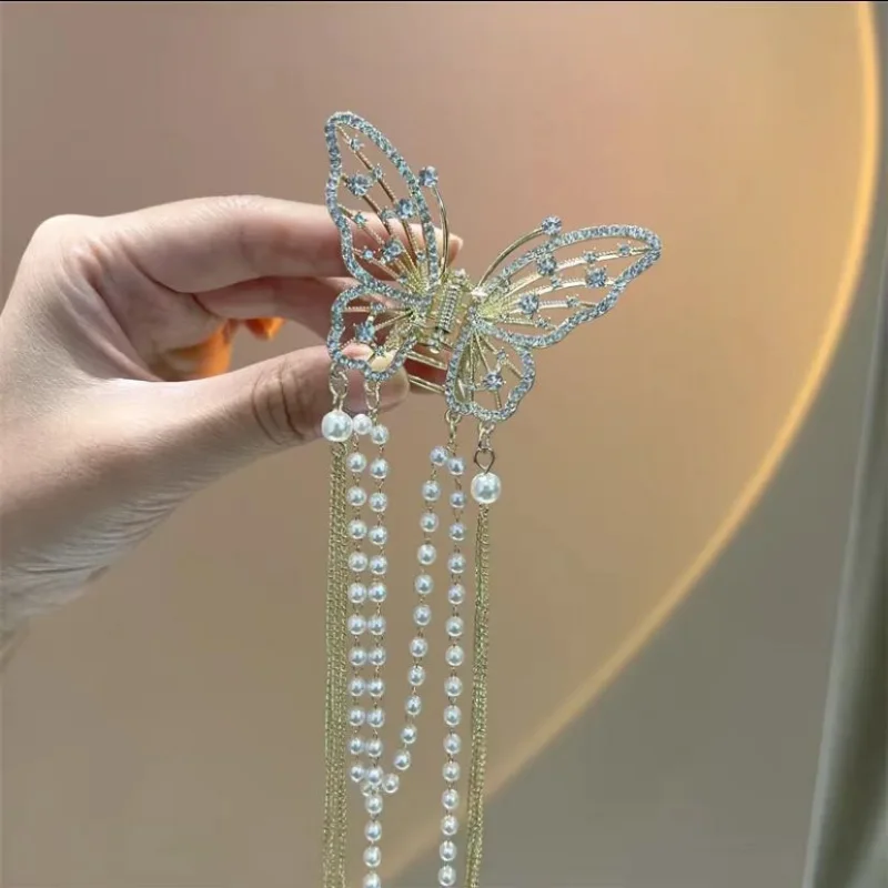 Exquisite Rhinestone Butterfly Tassel Fringe Hair Claw Korean Ponytail Braid Pearl Hair Clip Girl Crab Metal Hair Headwear Gift