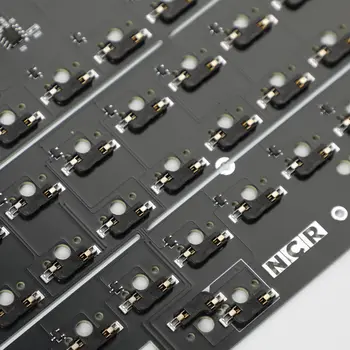 10 最佳銷售 ISO鍵盤 - №8