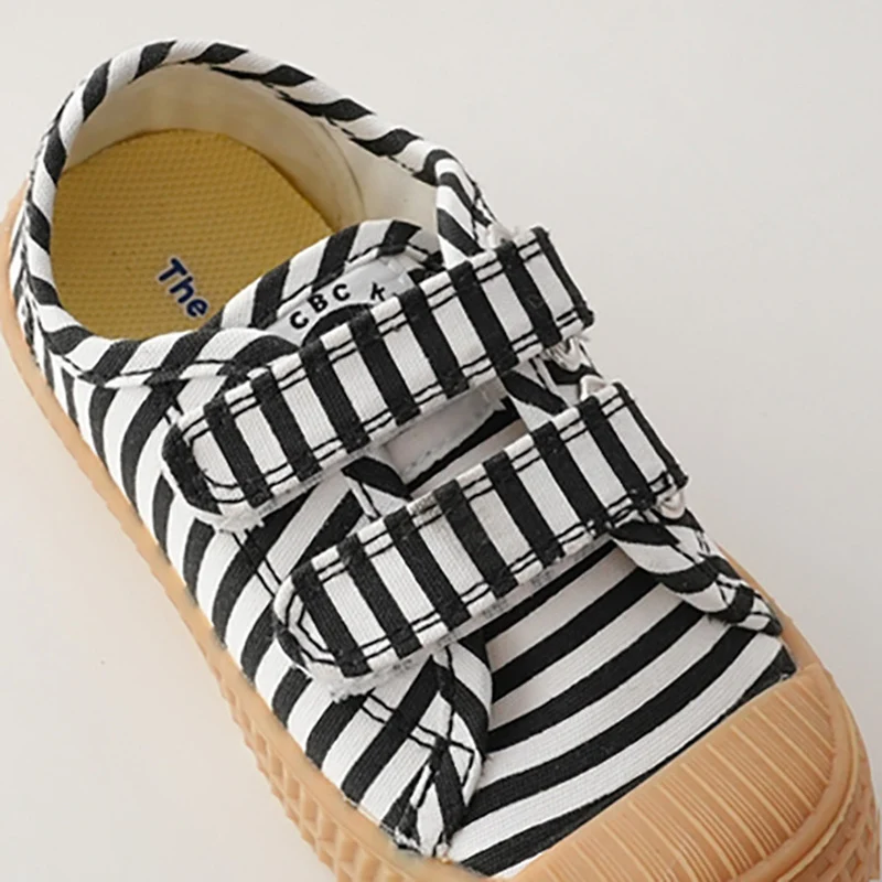 New Spring Sneakers For Baby Fashion Children Kindergarten Indoor Canvas Shoes Boys Girls Cute Zebra Crossing Print Casual Shoes