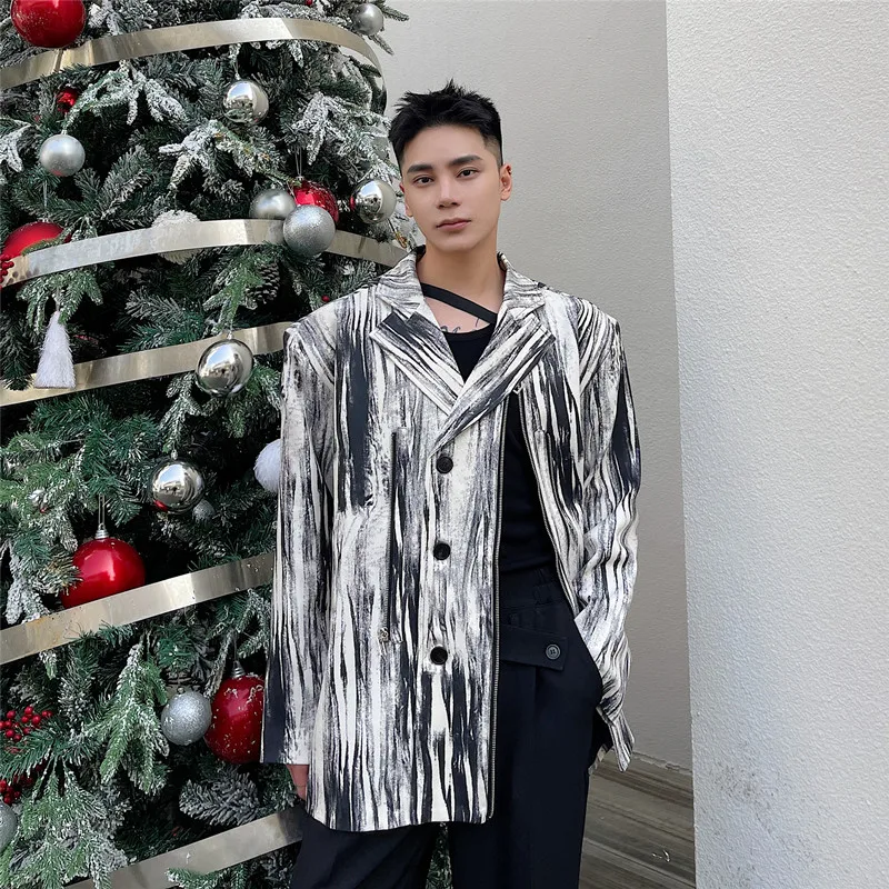 

Spring New Loose fiti Stripe Suit Jaet Zipper Asymmetrical Hem Youth Faion Hair St Trend Outerwear