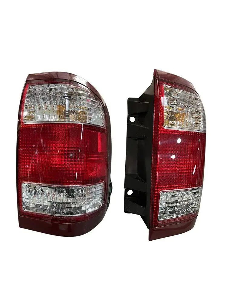 

НАБОР задних фонарей автомобиля для Nissan Terrano Reguius Tail Lamp TR50 1999 г.в.