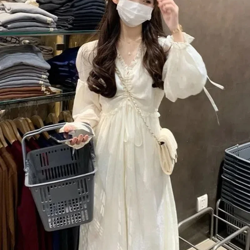 Large Size Campanula French V-neck Dress with Cinched Waist Design Korean Gentle Style Temperament Long Fairy Skirt