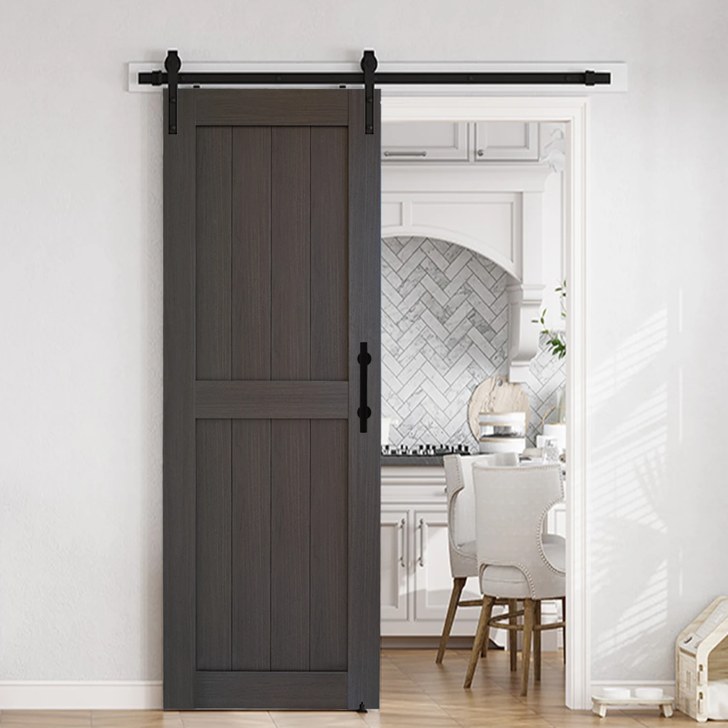 باب الحظيرة المنزلق 30 بوصة × 84 بوصة مع مجموعة أدوات 5 أقدام، لوح باب من الخشب الصلب مع سطح PVC مقاوم للماء والخدش