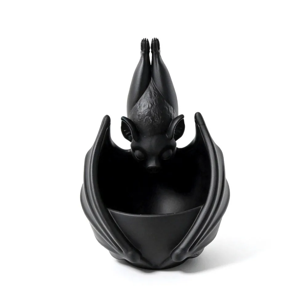 Bat Shaped Bat Hanging Planter Gothic Style with Hanging Rope Hanging Bat Plant Pot Plastic Hanging Plant Container Indoor Decor