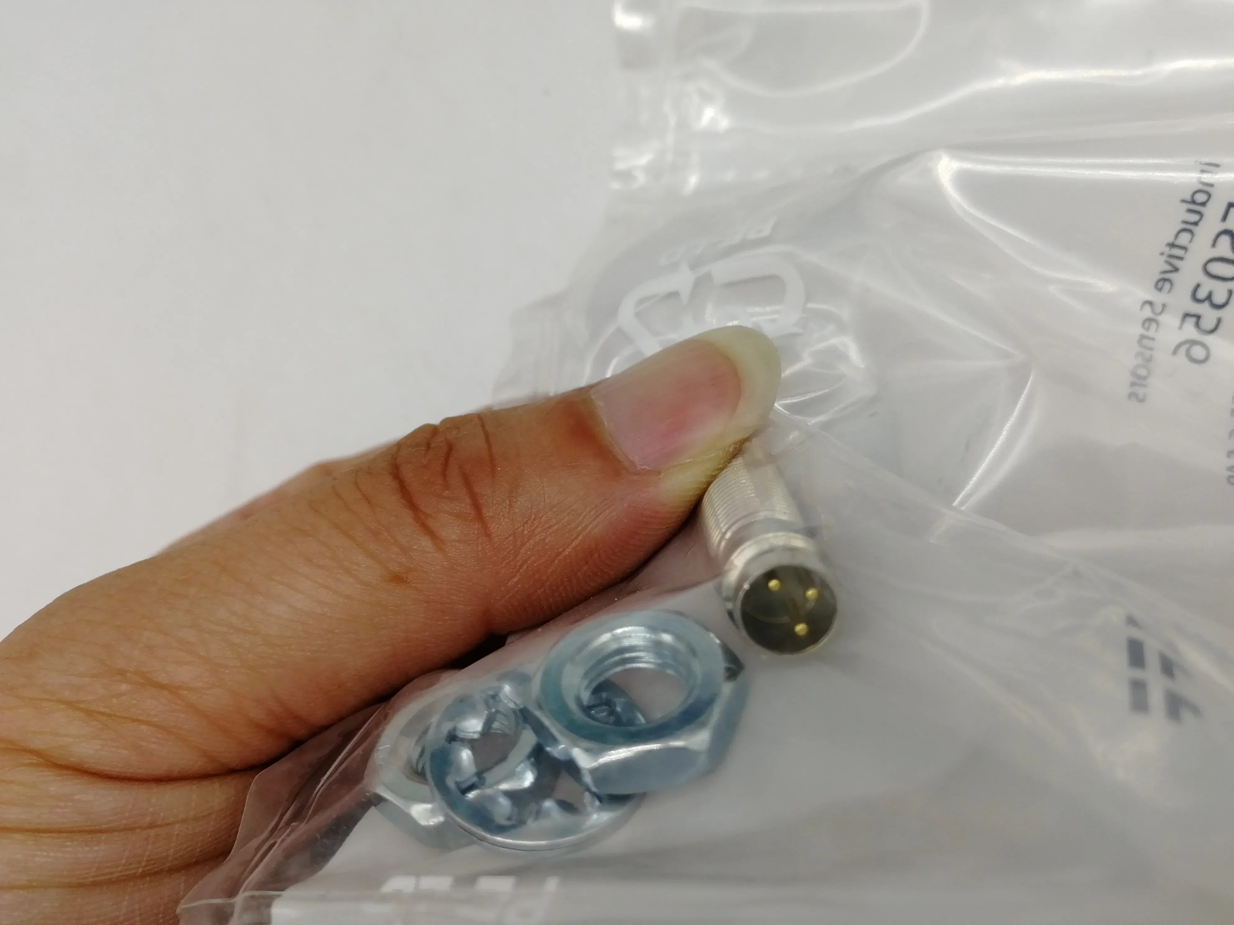 2026.4 Baruff Sensor BES0356 BES 516-324-SA56-E5-C-S49 Genuine Free Shipping Order