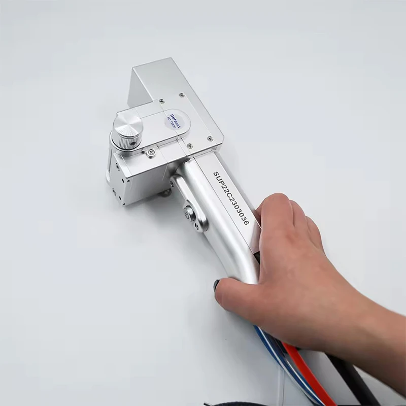 SUP22C handheld fiber laser cleaning machine with laser cleaning gun head long service life aluminum 1500 watts -3000 watts