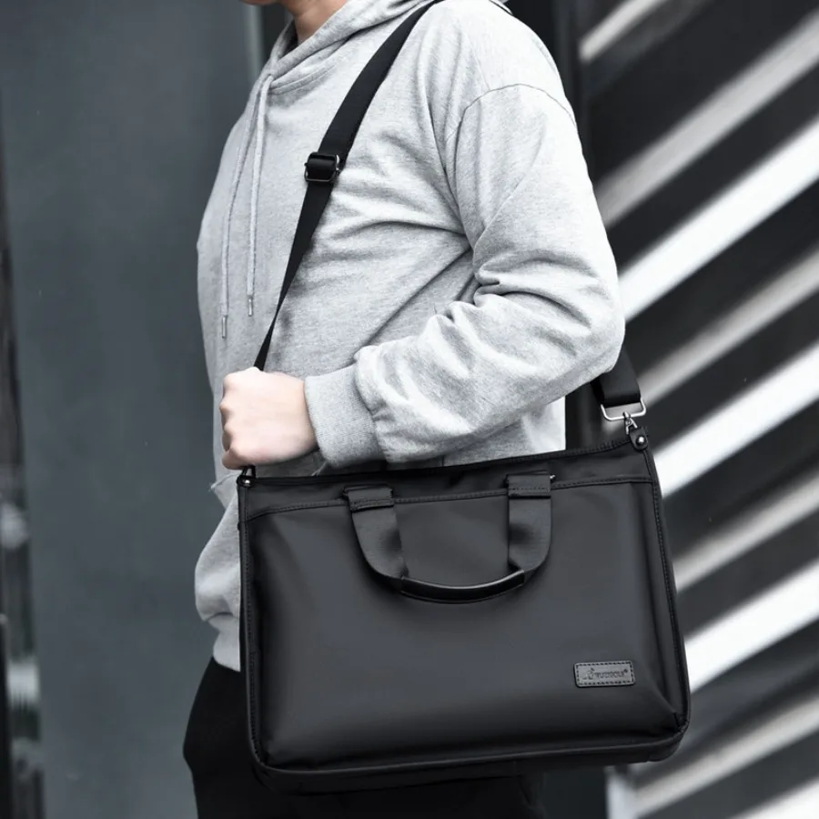 

【Новый стиль】Мужской портфель для повседневного использования, деловой рюкзак для поездок на работу, вместительный рюкзак премиум-класса для деловых поездок.