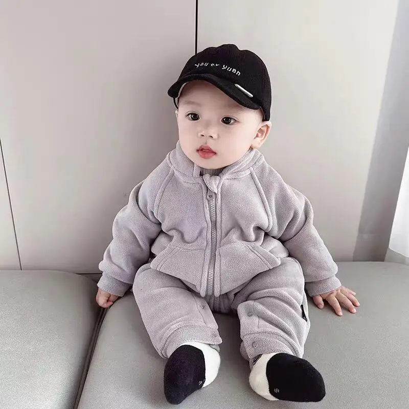 الخريف الشتاء طفل الفتيان الفتيات السروال القصير الوليد لون نقي حللا لينة الجولة الرقبة سستة قطعة واحدة ملابس الأطفال 0-24 متر