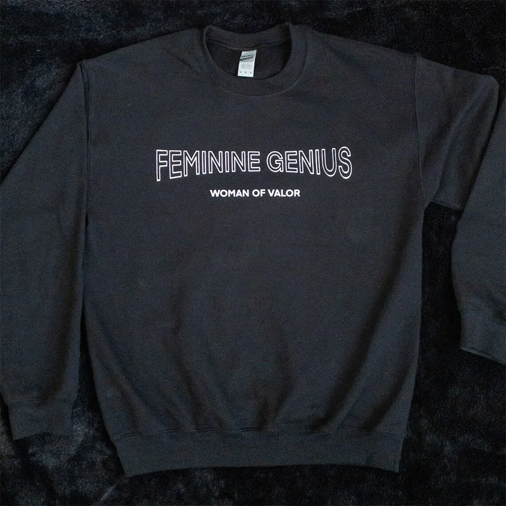 

Feminine Genius Letters Printing Graphic Women Sweatshirts Autumn Thick Fleece Warm Crewneck Pullover Loose Feminism Jumper