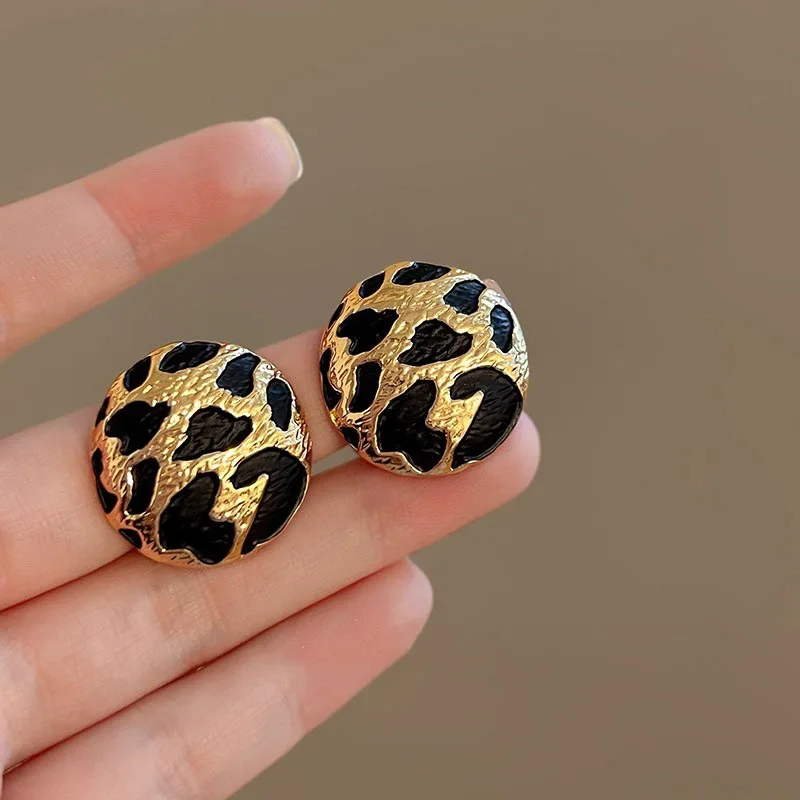 Fashion Bohemian Leopard Pattern Heart Stud Earring Mascot Ornaments For Women Valentine's Accessories Gift Wholesale E0273