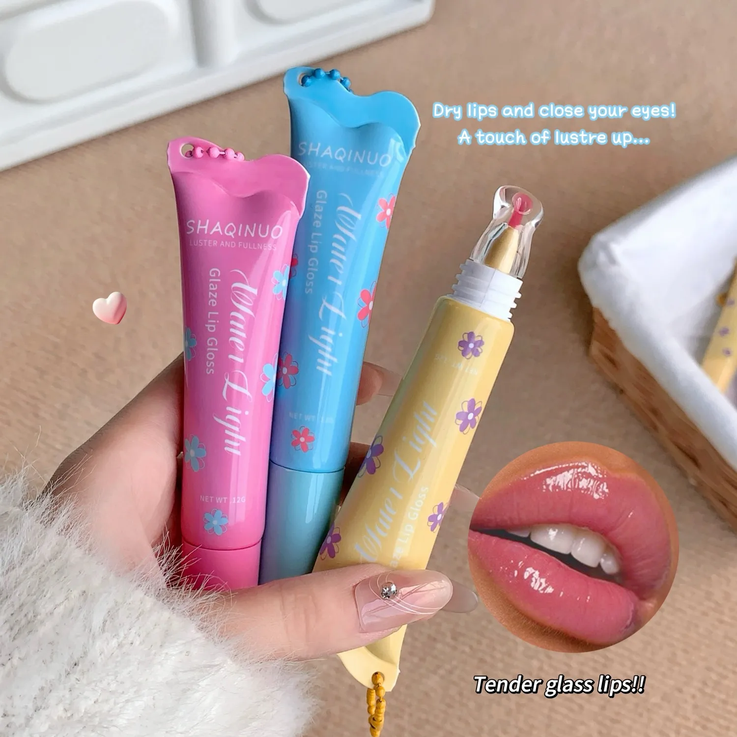 SHAQINUO Crystal Shine Lip Gloss Glass Lips Effect Glossy Sheer Lip Makeup for a Natural Look Lip Blam