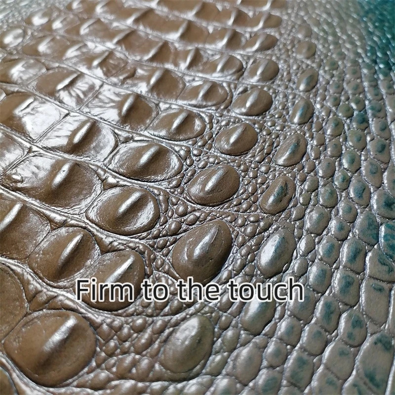 Bild 6: 1,3 mm zweifarbiges Rindsleder mit Krokodil-Schädel-Muster. Spitzenleder. Echtlederstoff. DIY für Styling-Tasche. Vollständiges Blattschneiden