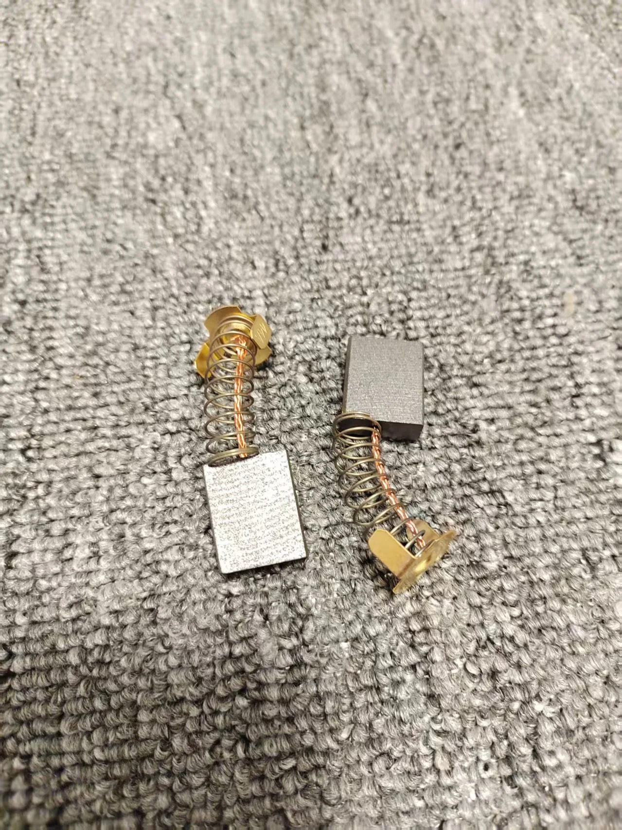 2 قطعة محرك مفرغة تيار مباشر 9.5X17.5X30 فرشاة كربون مخصصة مقاومة للاهتراء 7*16.5*21 فرشاة كربون المحرك #1