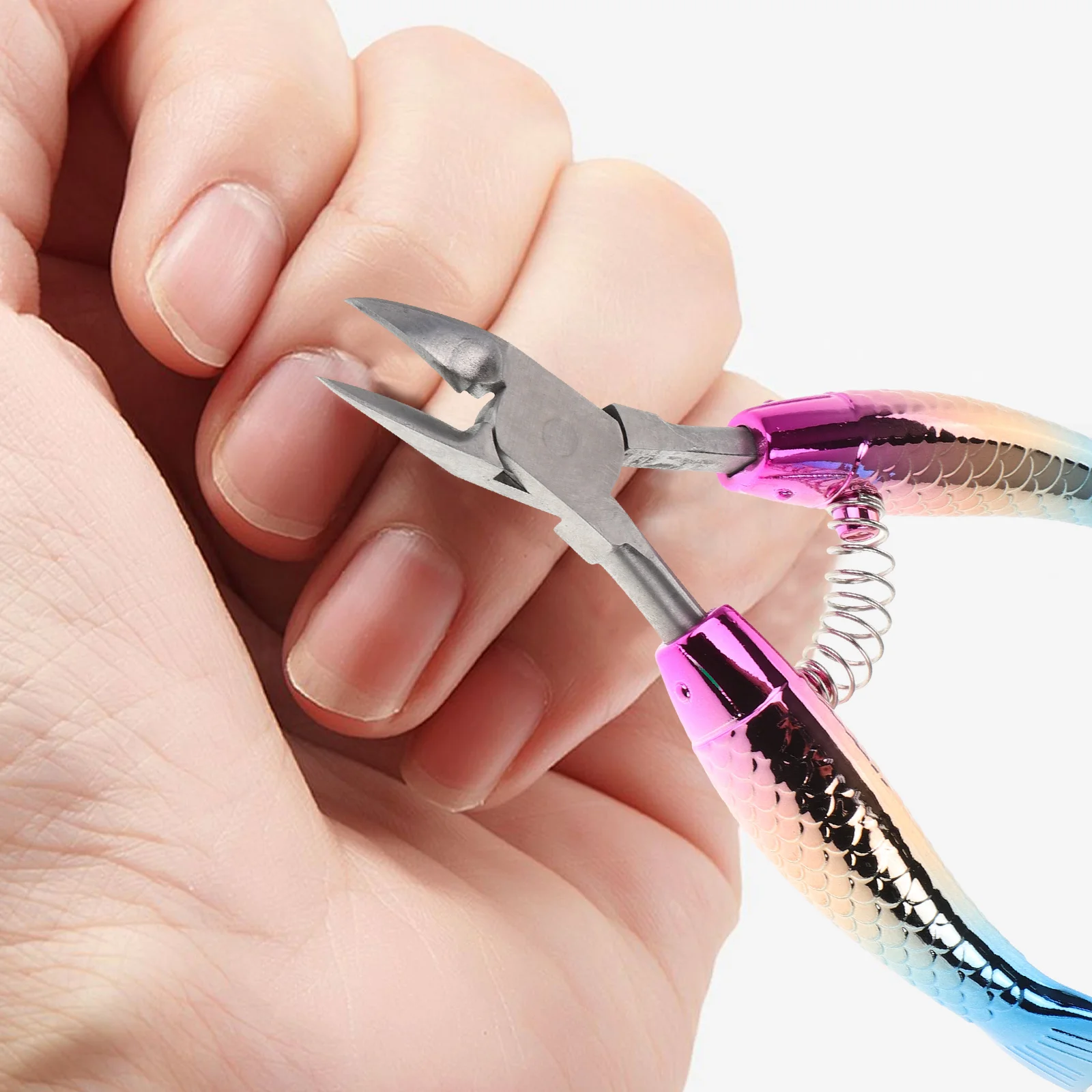 Pince à cuticules queue de poisson, coupe-ongles en acier inoxydable pour l'élimination des cuticules des ongles incarnés, conception de bec d'aigle, outils de manucure