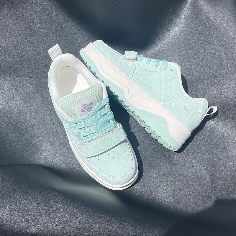 Fresh Mint Green Casual Sneakers, Lightweight and Comfortable, Versatile for Everyday Wear, New Stylish High-Appearance Color-Blocked Trendy Sports Shoes