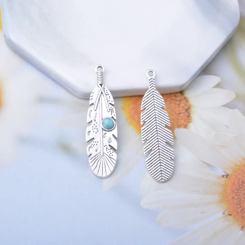 10 Stück Vintage-Stil Antik-Silberfarbene Anhänger mit Eulen, Vögeln, Schmetterlingen und Metallfedern für DIY-Schmuckherstellung, Ohrringe, Damenschmuck – Detail 8