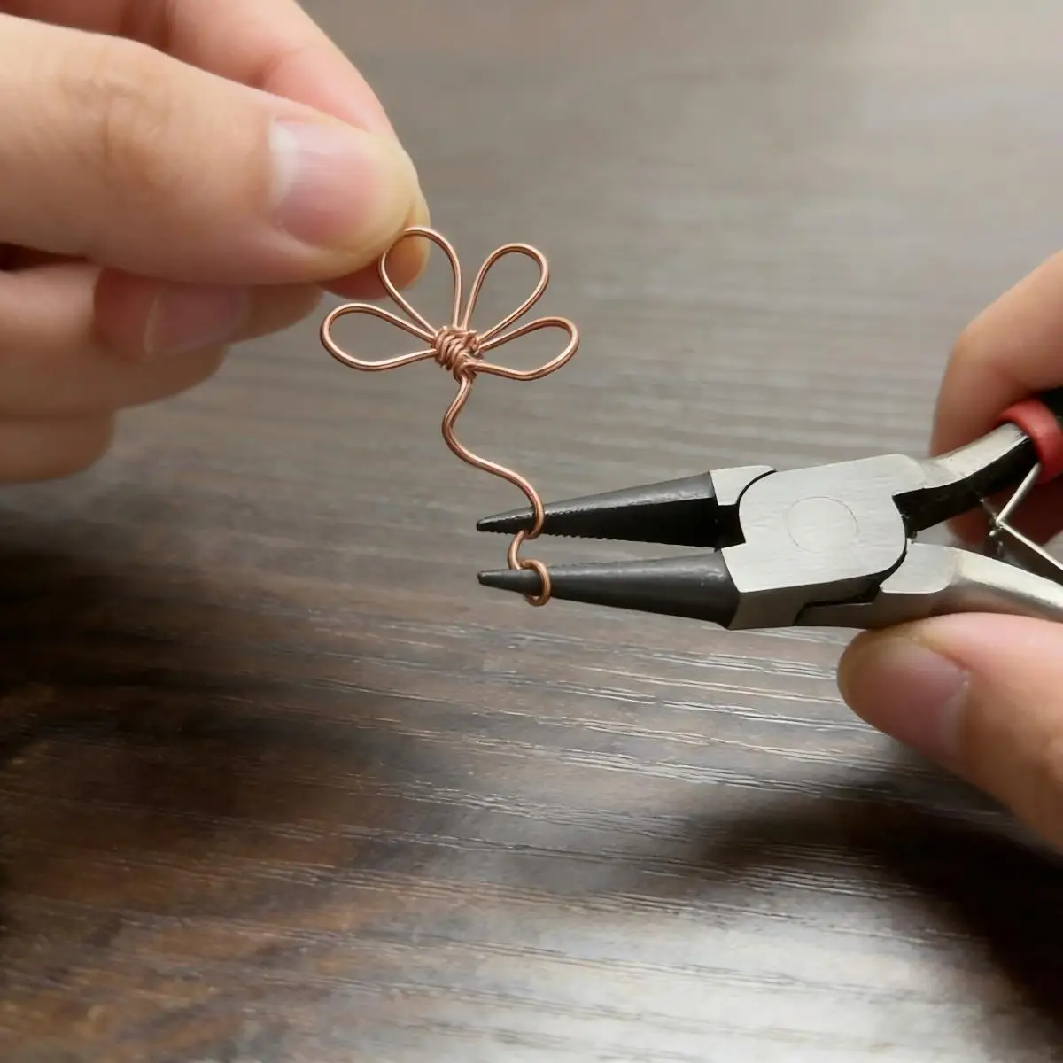 Professional Mini Long Nose Pliers with Spring Loaded, Non-Slip Handle Jewelry Pliers for Crafting, Hobby, Electronic Repair