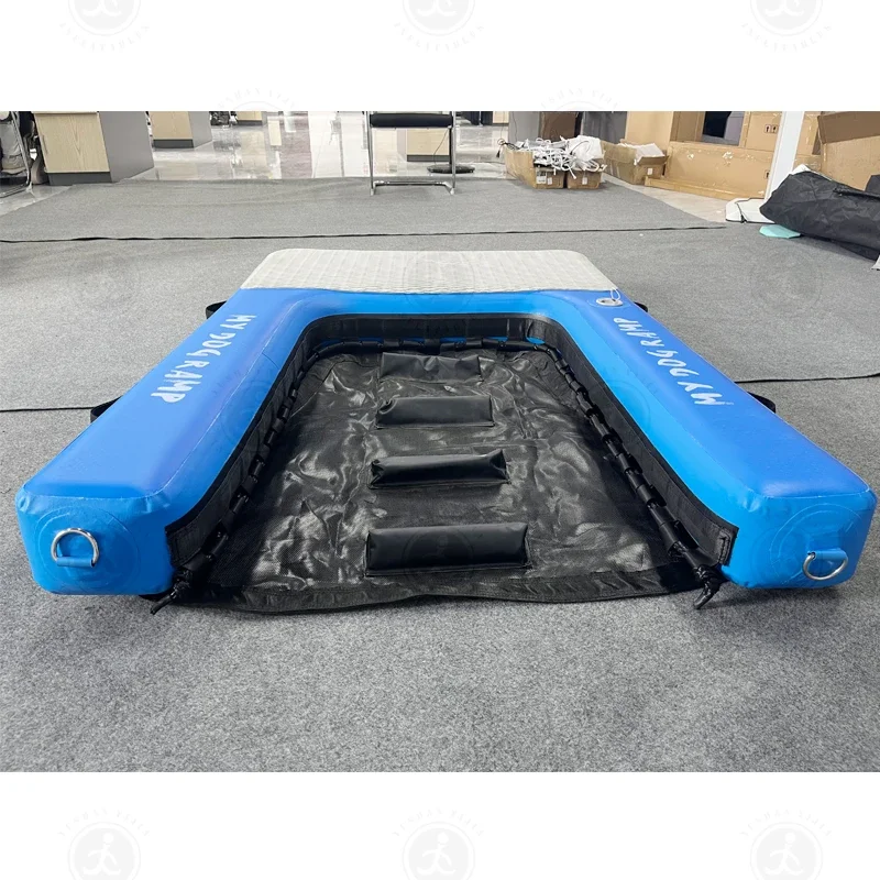 Water Play Inflatable Water Dog Ramp Durable Climb Pet Ramp Platform For Boat Yacht With Ladders