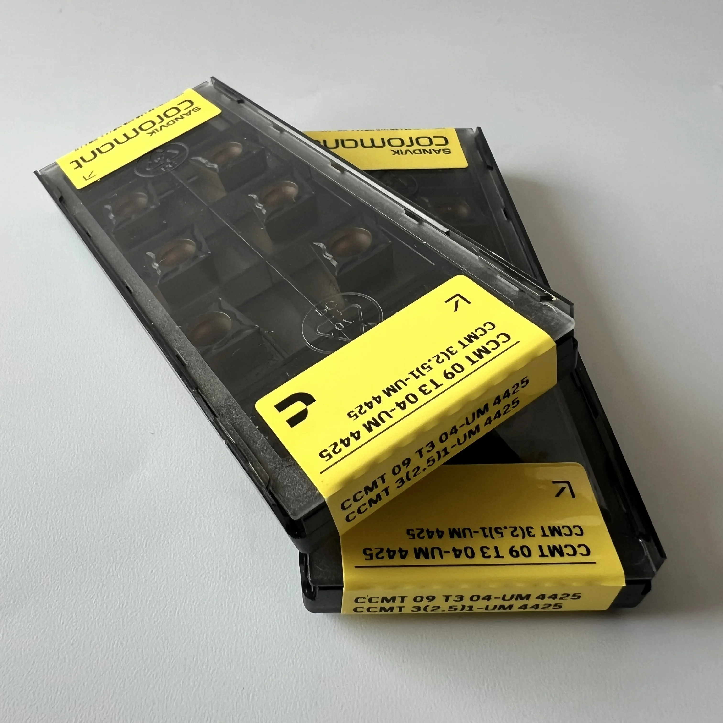 CCMT09T304-UM 4425 …