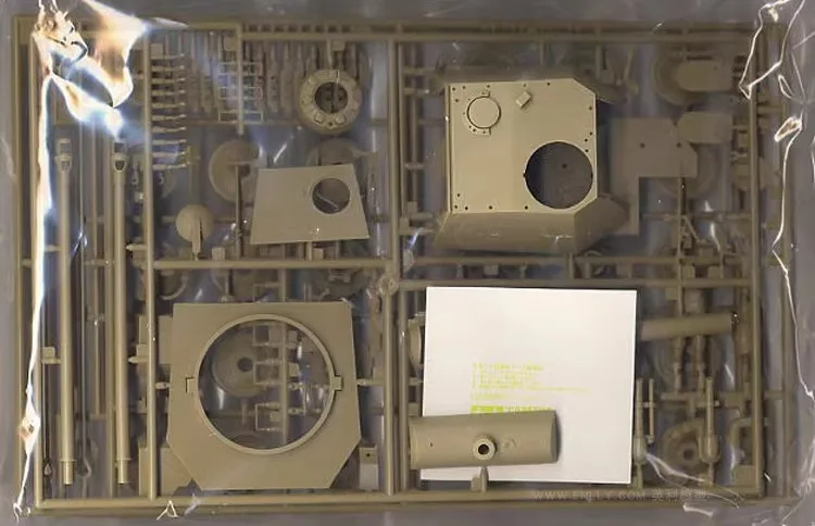 1/35 TAMIYA Assemble Model Leopard Type A Medium Tank (with Soldier) 35065 Assembly Custom Ornament Collectible Birthday Gift