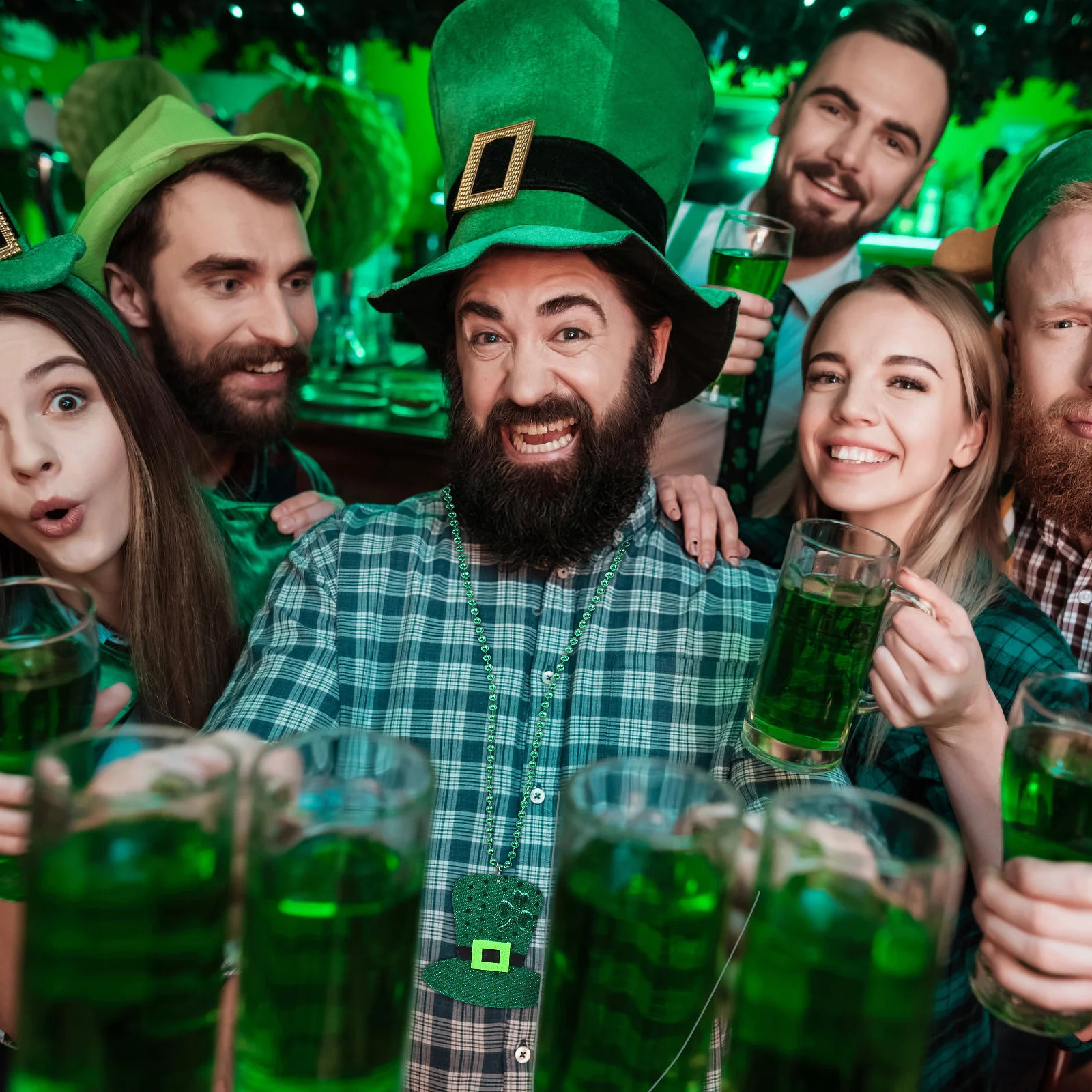

5Pcs Green St Patricks Day Necklaces Shamrock Neck Chains Ireland Parade Party Favor St Patricks Day Necklaces
