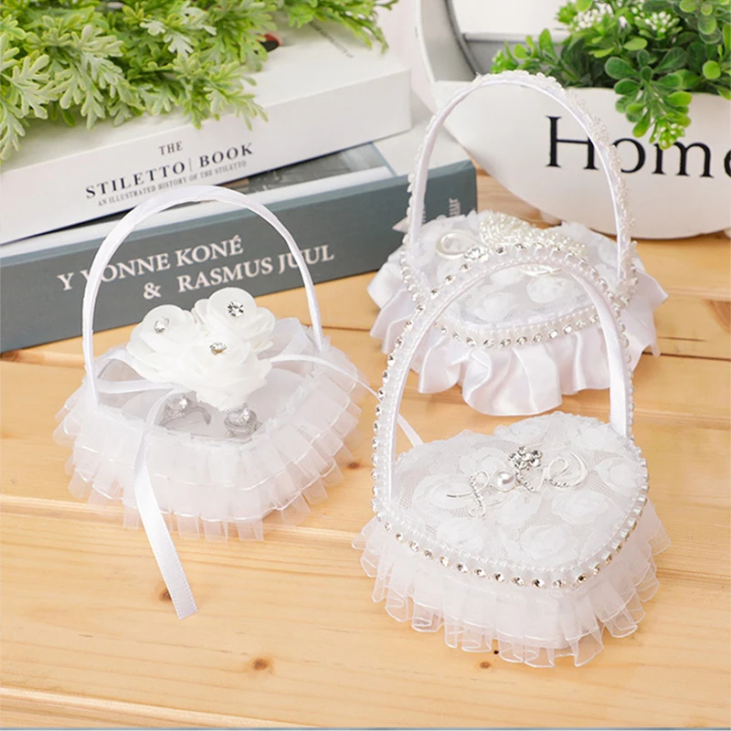 Romantic Heart Ring Box White Ruffles Lace Hand Basket Rings Boxes Wedding Ceremony Rings Pillows Case Jewelry Diaplay