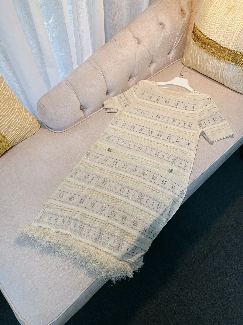 

Retro Luxury Heavy Work Celebri ort Sve Knitted Dr with Hollow out Hook Flower Tassel Trim Hollow id Bead Embelli...