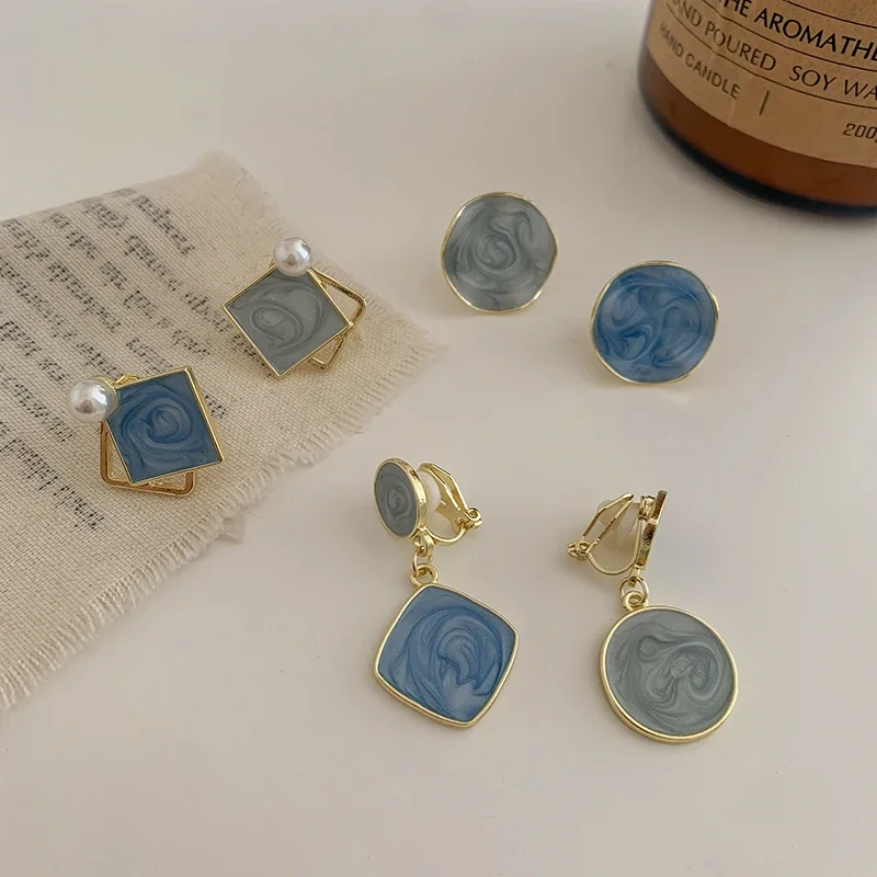 

Fashion Korean Blue Irregular Geometric Clip on Earrings for Women Female Enamle Round Square Clip Earrings Without Piercing