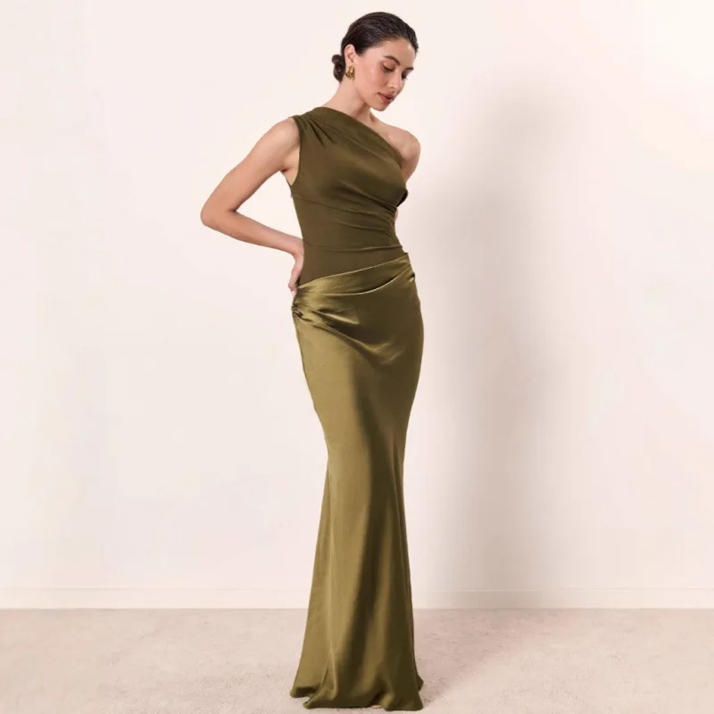 Fashion Sexy Slanted Shoulder Pleated Splicing Satin Skirt Temperament Dress Dress European and American Women's Clothing