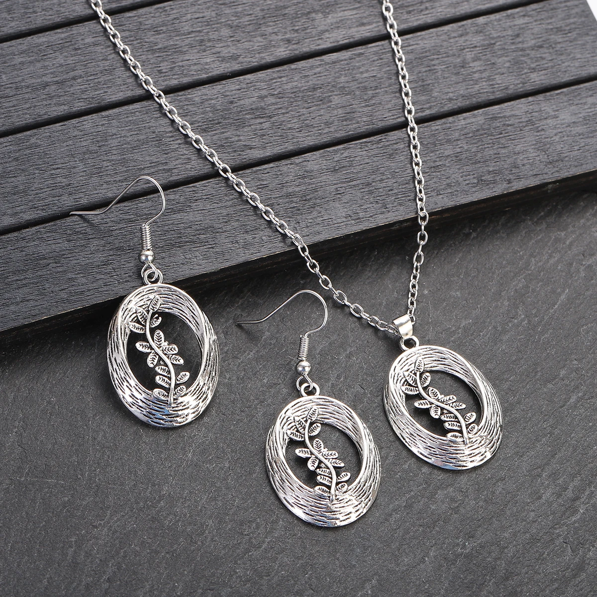 Ethnic Vintage Silver Color Necklace Earring Set Women Fashion Indian Jewelry Alloy Tree Heart Pendant Party Wedding Jewelry Set