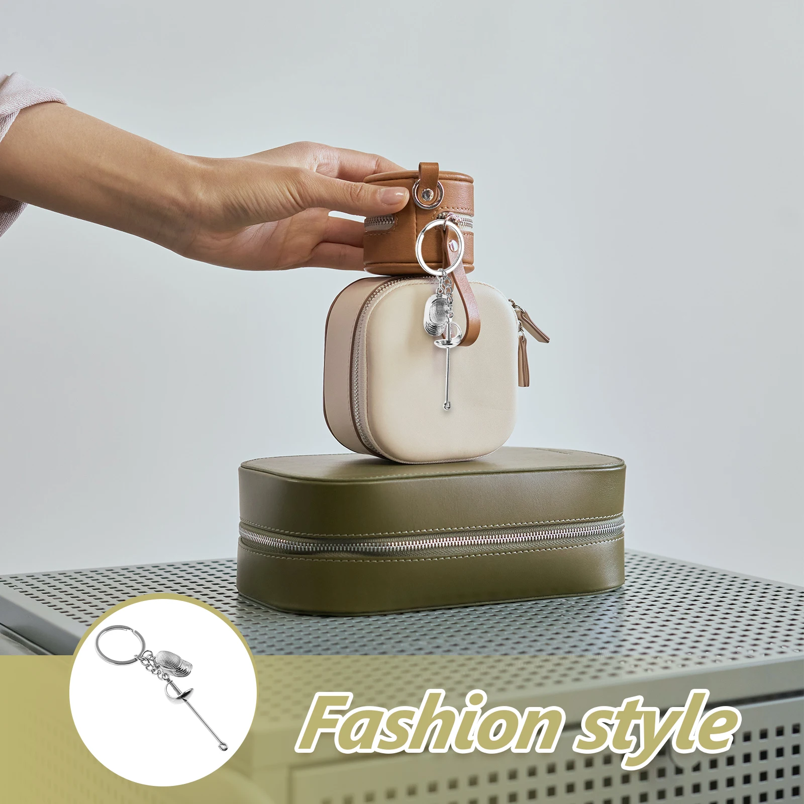 

Fencing Keychain Metal Sports Keyring Pendant Creative Bag Backpack Decoration Accessory Exquisite Eyecatching Design