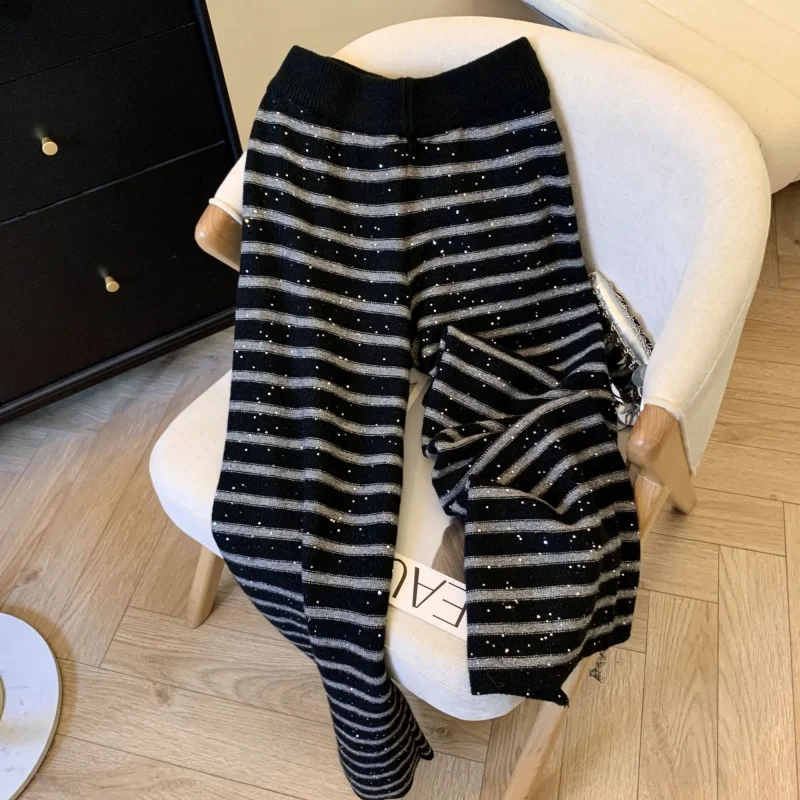 

Вязаные широкие брюки в контрастную полоску для женщин на осень и зиму, новые прямые брюки в пол с блестящими пайетками для тяжелой промышленности