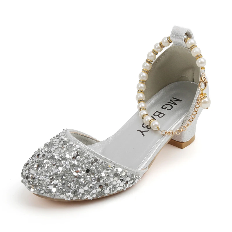 Bling Stage Dance Shoes For Girls Luksusowe sandały na niskim obcasie z brokatem dla dzieci Złote srebrne czółenka weselne z perłowymi łańcuszkami na kostce