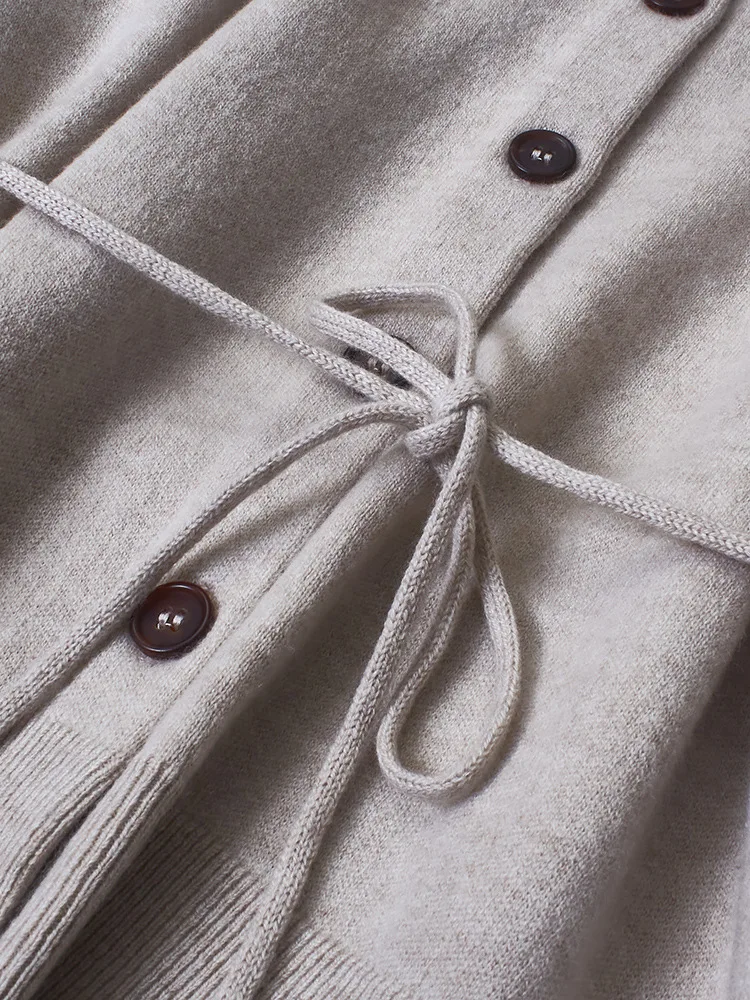 

Women's Winter New Cashmere Sweater Round Neck Loose Tie Bead Chain Knitted Sweater Thick Jacket