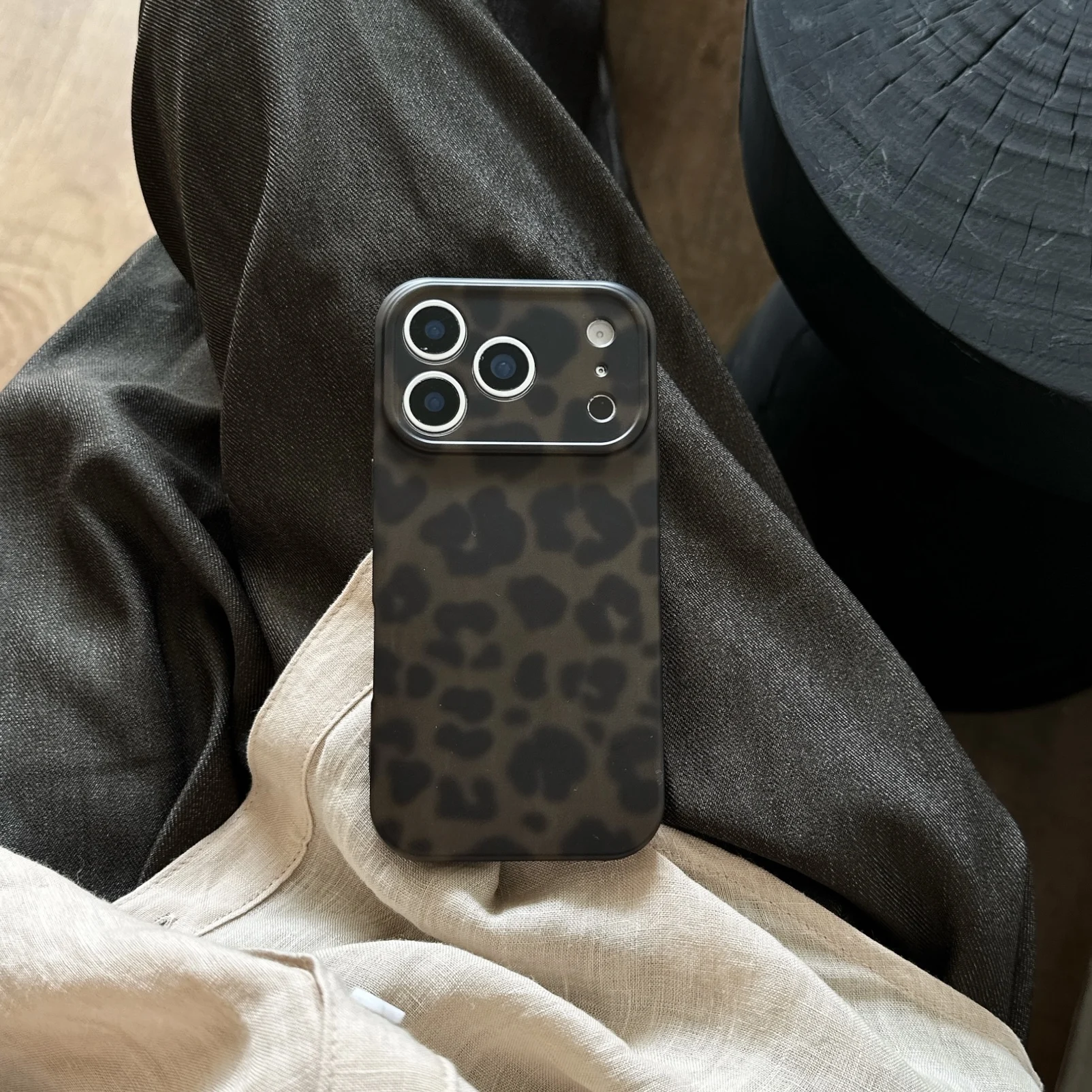 Retro stilvolle bernsteinfarbene Lamber-Muster glänzende Handyhülle für iPhone 17, 16, 15, 14, 13, 12, Pro Max Plus Air – Detail 25