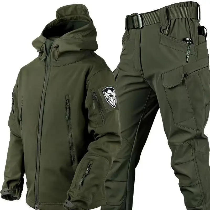Camo Soft Shell Two Piece Suit for Men Winter Fleece Lined Windproof Warm Outdoor Mountaineering Training Outfit