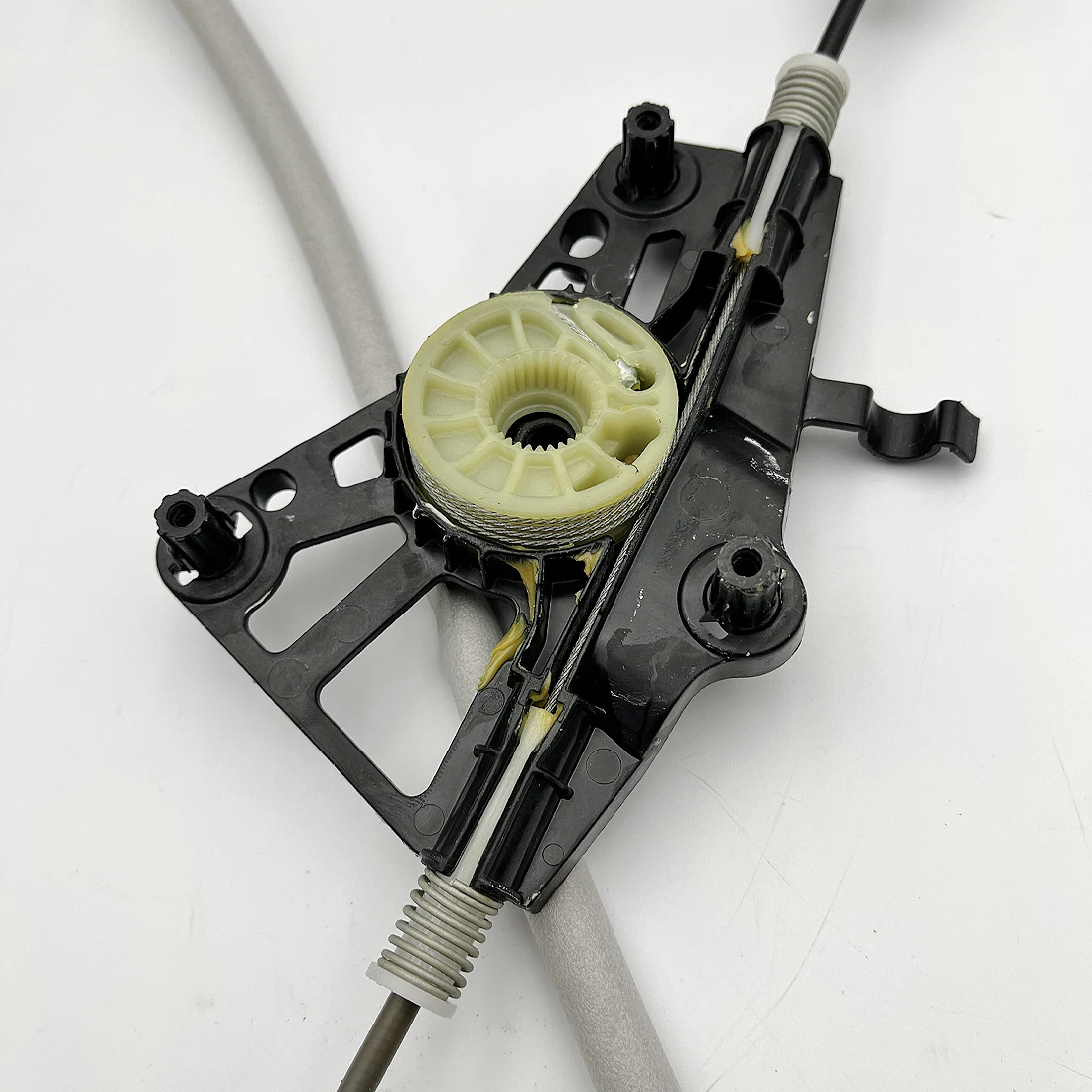 Hot-selling 68321324AA  Front Right Passenger Side Door Window Regulator for Dodge Ram 1500 Pickup 2019-2025 68321324