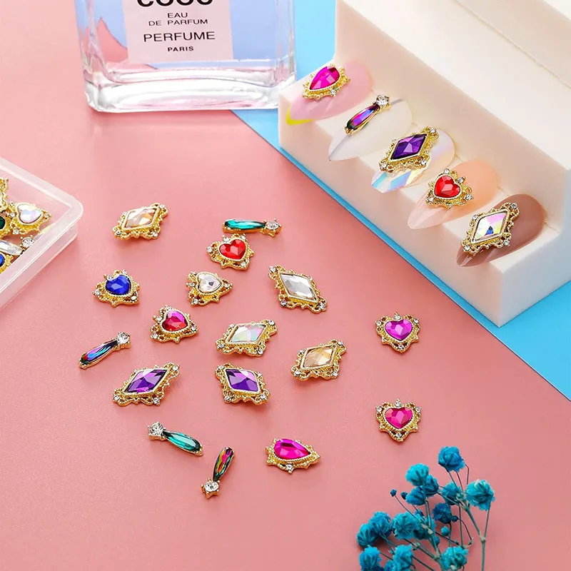 1 صندوق مسمار الفن الراين الذهب رسالة ثلاثية الأبعاد كريستال مسمار السحر لمسمار الفن سبيكة اكسسوارات DIY بها بنفسك مسمار الديكور مستلزمات الأظافر