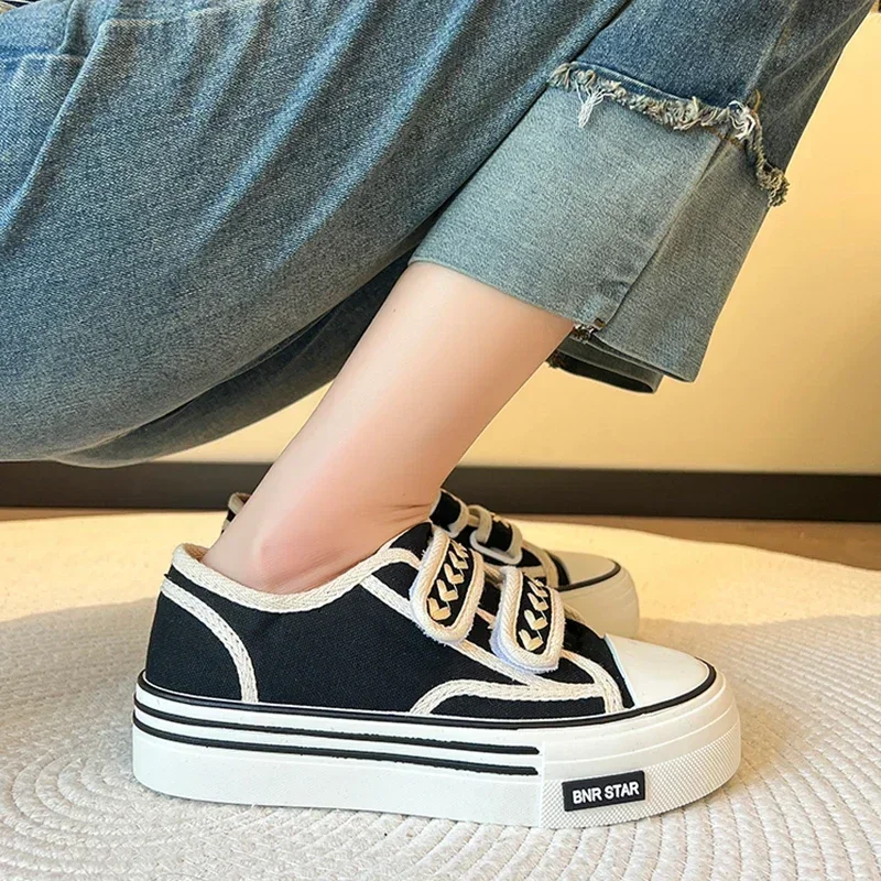 Zapatos de boca poco profunda para mujer, alpargatas con plataforma, zapatillas sin cordones, Creepers de punta redonda, zuecos deportivos de otoño y verano, 2024