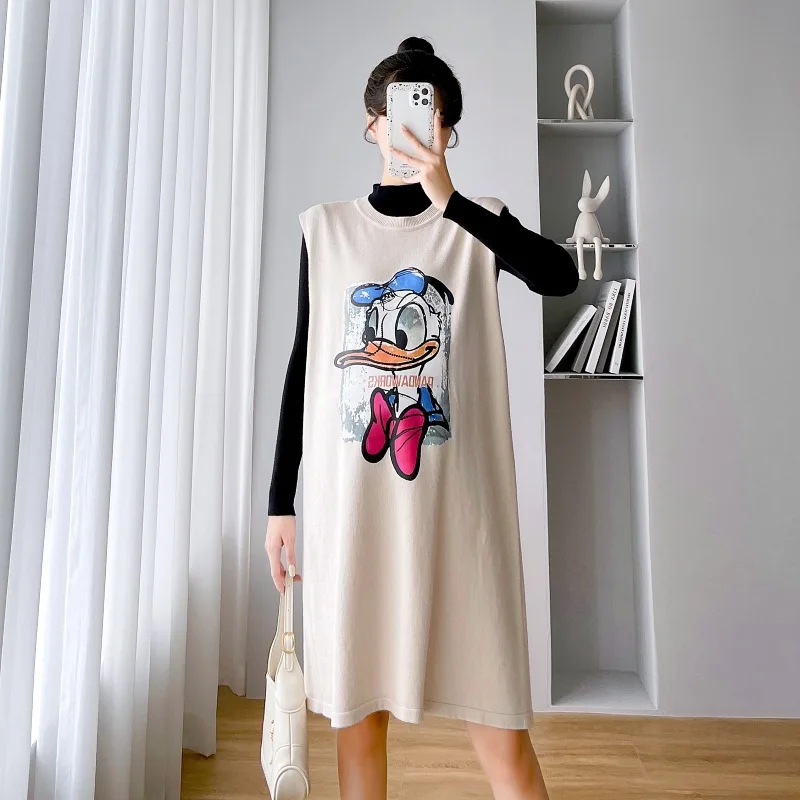 

Pregnant women fall cartoon age-reducing vest skirt autumn and winter two-piece set