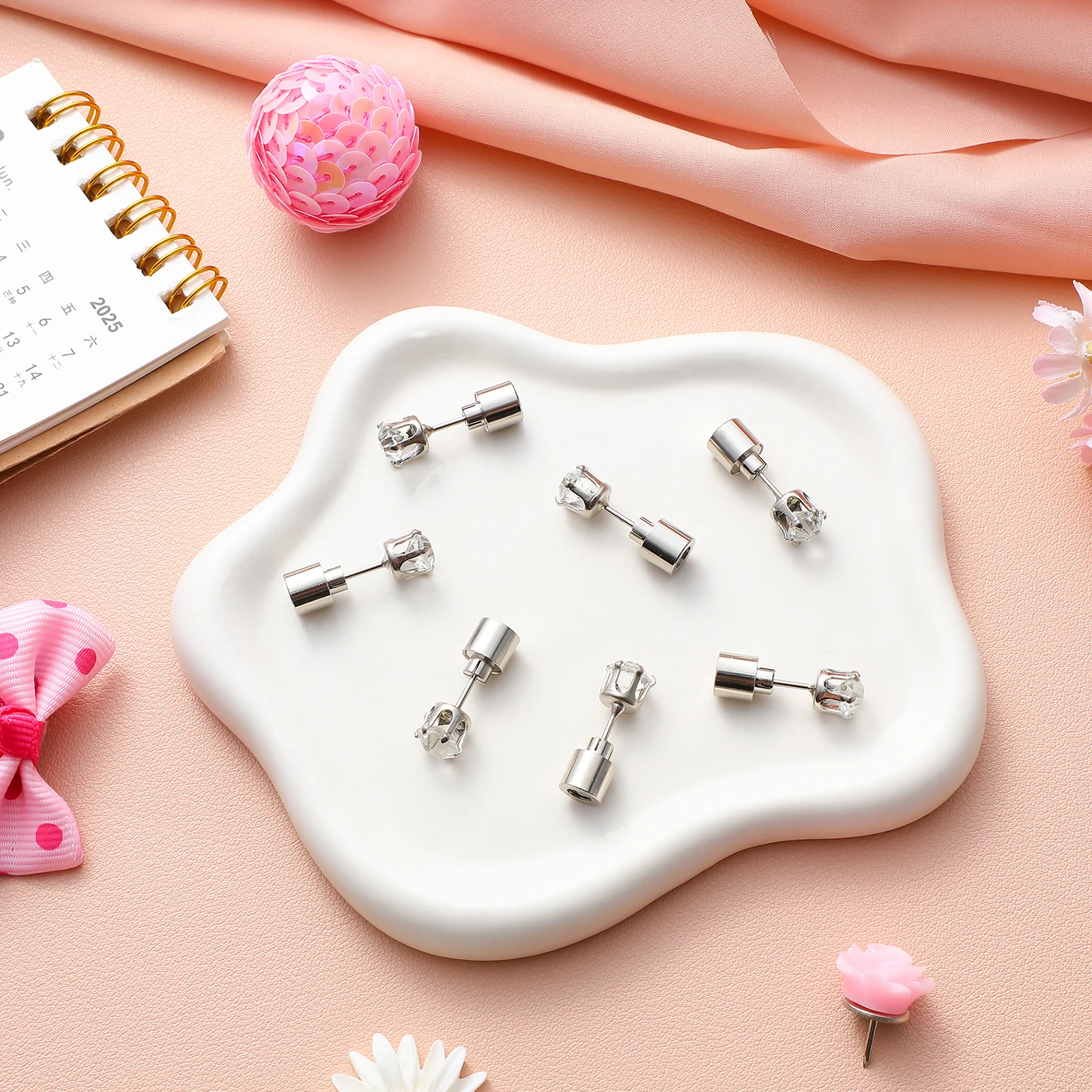 

7Pcs Crown Shape LED Earrings Studs Glowing Light Up Flashing Stainless Steel Ear Party Dance Club Night Unisex Gift