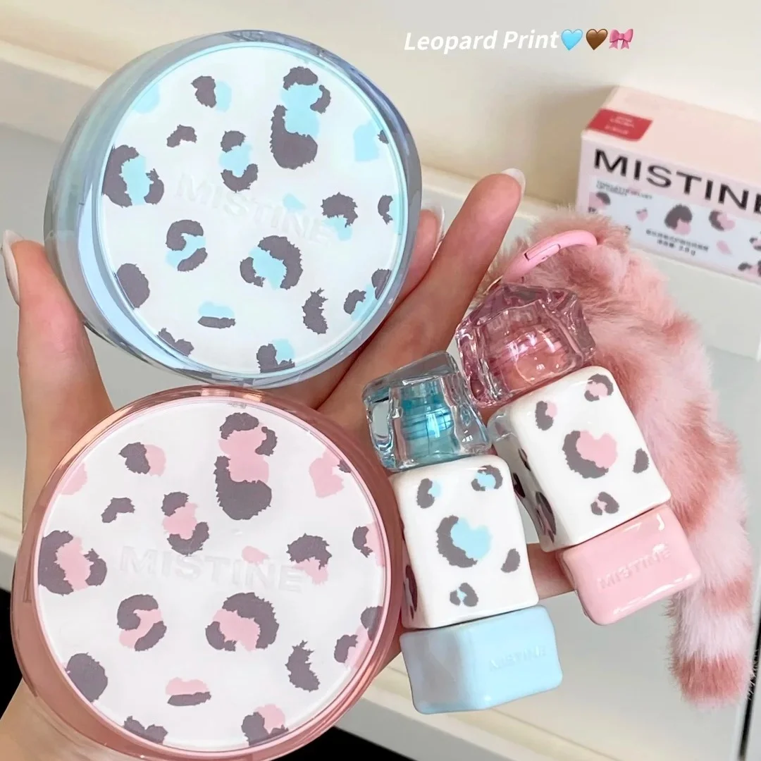 

Mistine Leopard Limited Edition Siam Cushion BB Cream - Concealer, Oil Control, Moisturizing, Long-Lasting Makeup