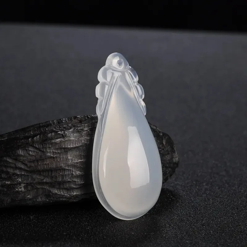 

Подвеска в виде капли льда из халцедона для мужчин и женщин, простой и универсальный кулон