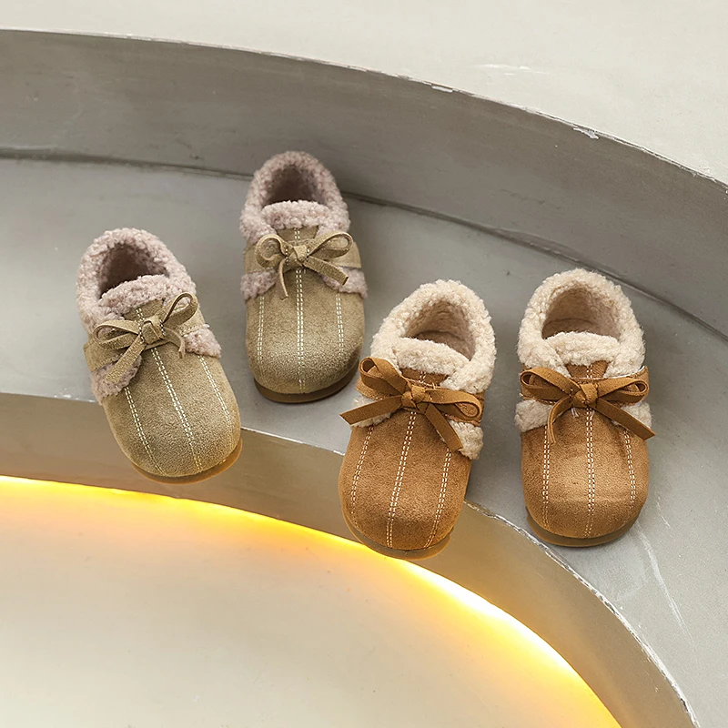 

Милая детская теплая обувь на плоской подошве, зимняя уличная детская повседневная хлопковая обувь с бантом, модная детская плюшевая обувь для девочек, нескользящая петля на крючках