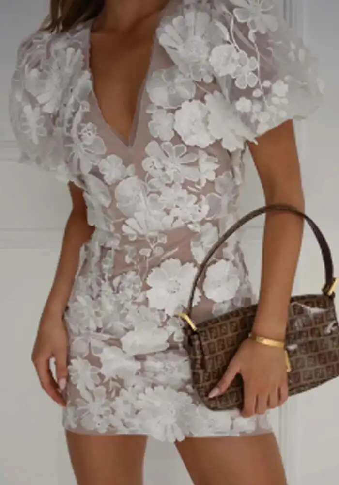 ชุดเดรสงานพรอมผ้าลูกไม้คอวีแขนสั้นสำหรับผู้หญิงชุดเดรสงานพรอมปักเซ็กซี่ลายดอกไม้3D วันหยุดฤดูร้อนสินค้าแบรนด์ดีไซน์แบรนด์ดัง
