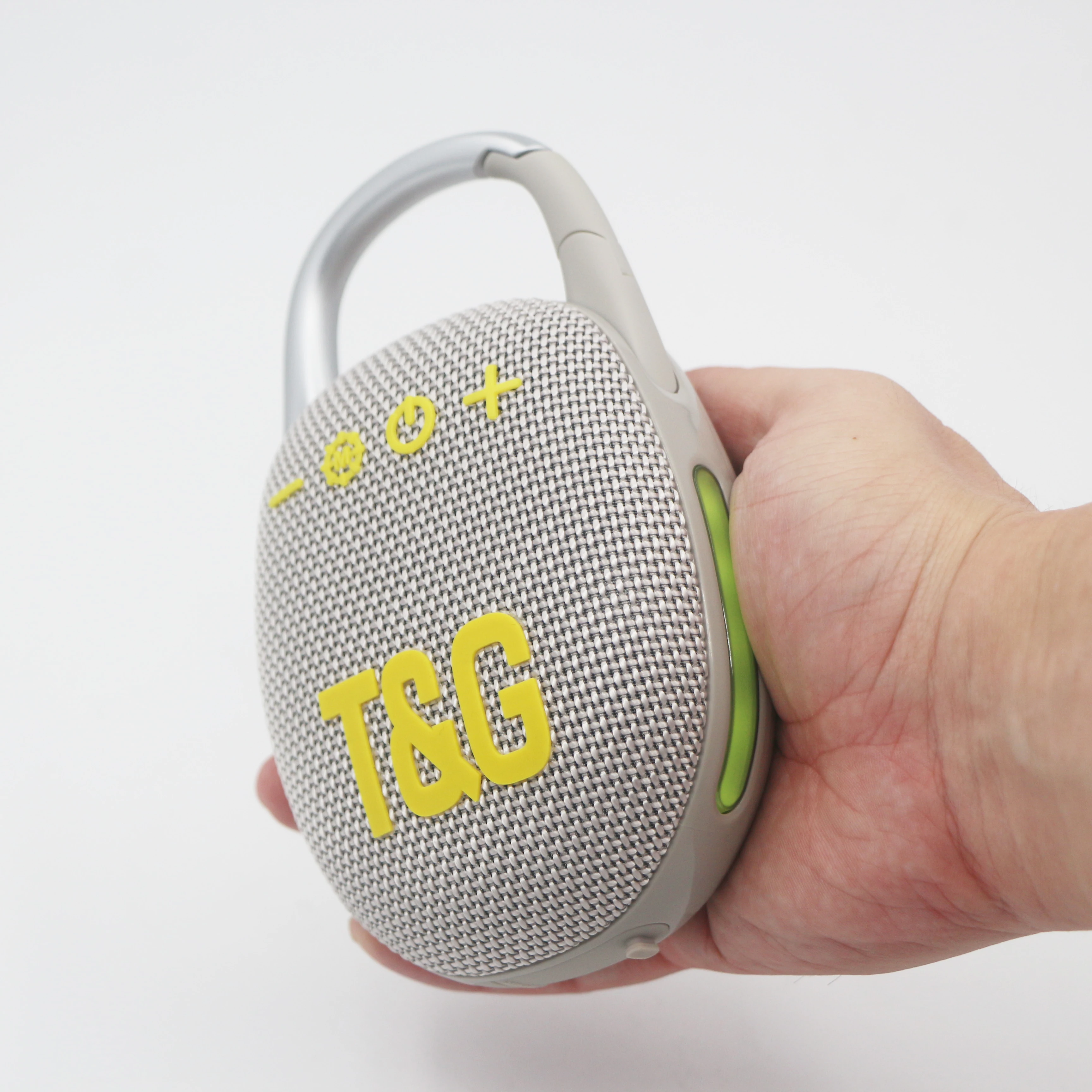 

Светоизлучающий диод вспышки TG-447 Беспроводной динамик 1200 мАч 10 Вт Динамик Портативный мини-крючок Bluetooth TWS TF FM Assist USB