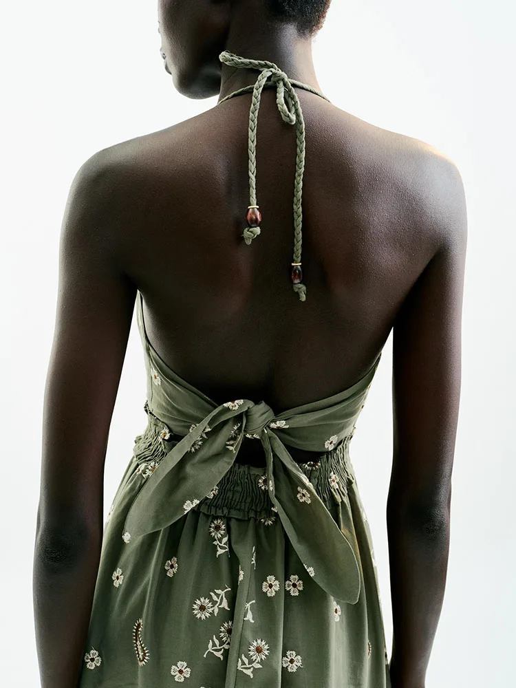 おしゃれな刺繍プリントミディ丈ワンピース　新作夏物レディース服　ハイウエストロングスカート　パーティー用　ノースリーブ　その他　00%