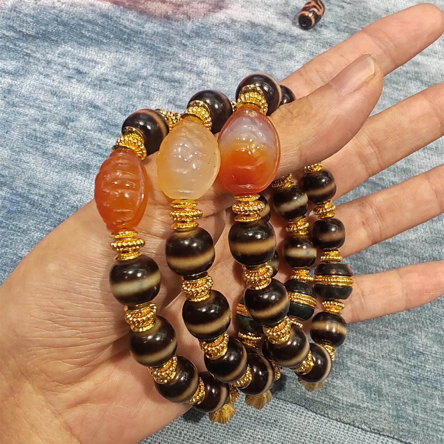 1pcs/lot Natural Old Agate Thread Bead Dzi Bracelet carnelian Lotus pendant Designer styles Ethnic style jewelry handiwork