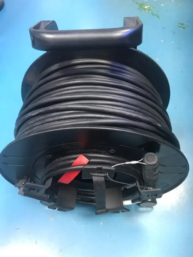 China Factory Manufacture Armored Fiber Optic Cable with LEMO Hybrid Connector