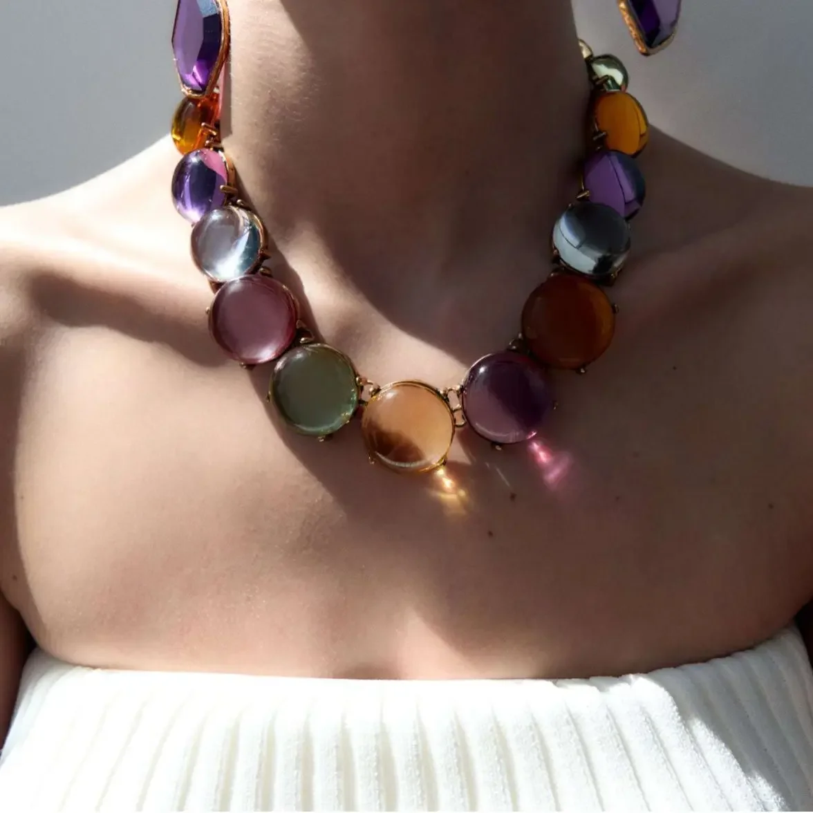 Women's Jewelry Geometric Circle Resin Necklace Simple Vintage Alloy Chain, Summer Fashion Pendant, Versatile